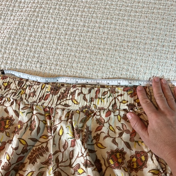 Linen Set - Picture 6 of 7